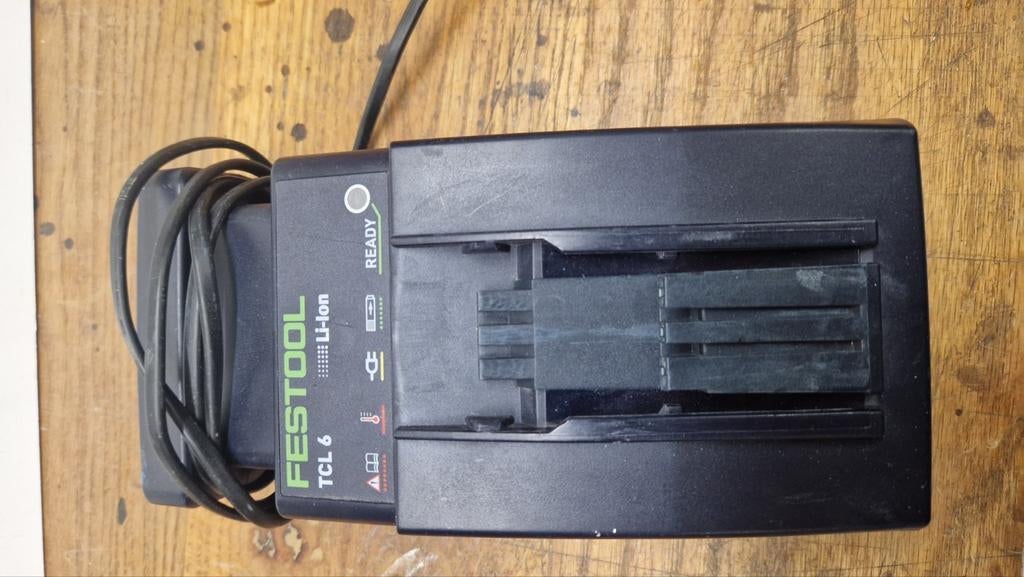 Festool snellader tcl6 in prima staat, Ophalen, Zo goed als nieuw