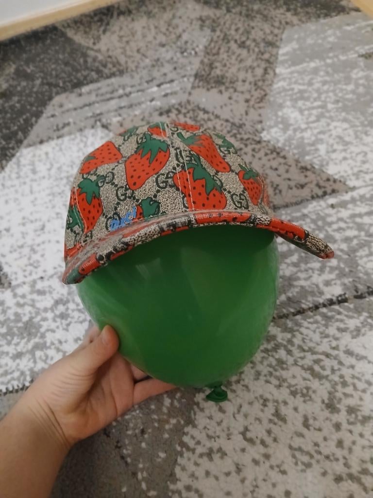 Gucci strawberry, Vêtements | Femmes, Chapeaux & Casquettes, Neuf, Enlèvement ou Envoi, Gucci, Casquette