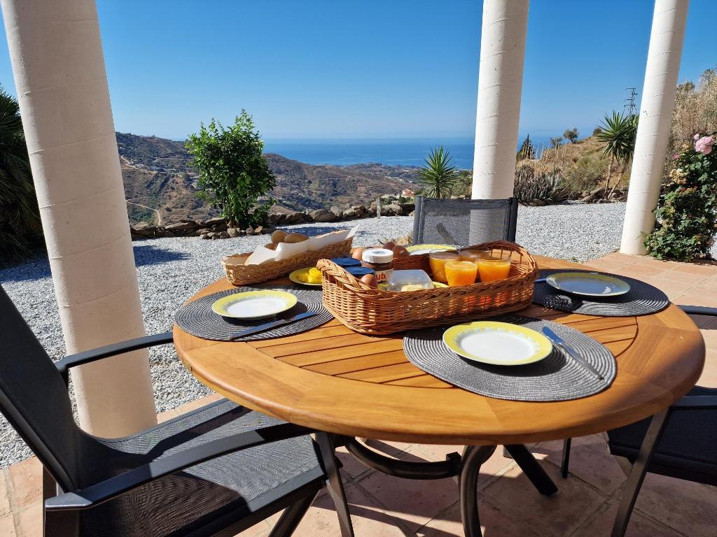 Op zoek naar zonnige vakantie in Andaloesië ts zee en bergen, Propriétaire, Maison de campagne ou Villa, 4 personnes, 2 chambres