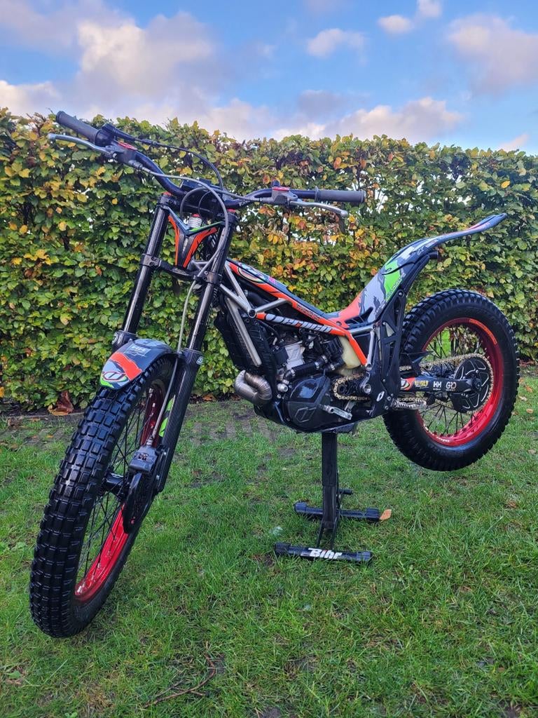 Trialmoto Vertigo 300 2takt injectie limited titanium editie, Particulier