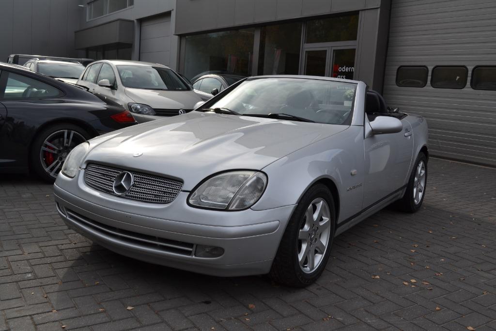 Mercedes SLK200 192PK., Autos, Euro 2, Argent ou Gris, Entreprise, Noir