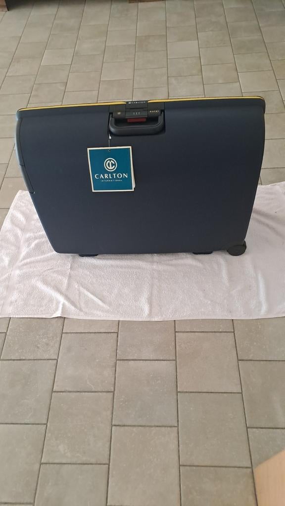 Valies Carlton, Handtassen en Accessoires, Koffers, Ophalen of Verzenden, Nieuw