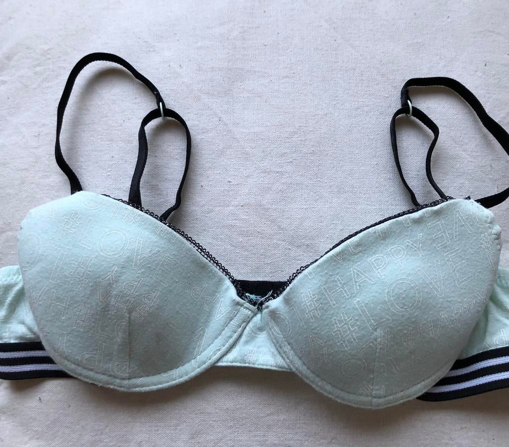 soutien-gorge préformé ado à armatures Hema 70AA, Enlèvement ou Envoi, Utilisé, Hema, Fille