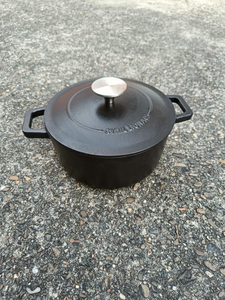 Cyril Lignac gietijzeren braadpan stoofpan maat 20, Maison & Meubles, Enlèvement ou Envoi, Comme neuf, Fonte