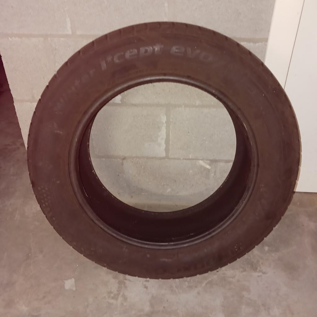 Winterbanden 2 stuks, Auto-onderdelen, Ophalen, Gebruikt, 17 inch, Winterbanden