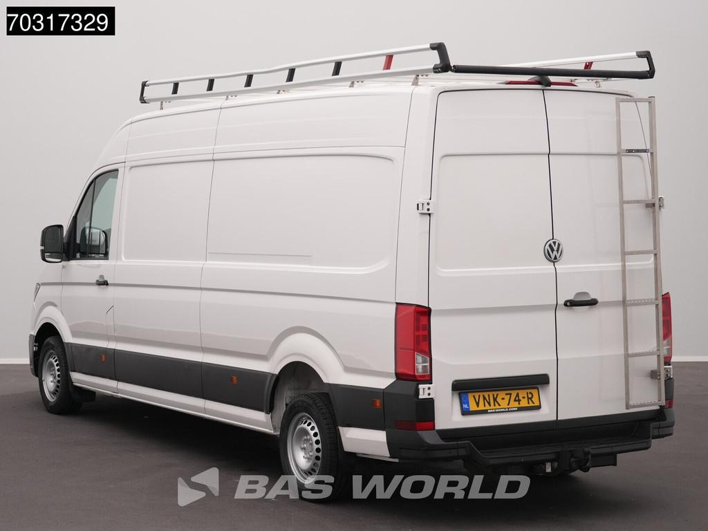 Volkswagen Crafter 140pk Automaat L4H3 Trekhaak ACC Airco Cr, Auto's, Bestelwagens en Lichte vracht, Automaat, Stof, Gebruikt