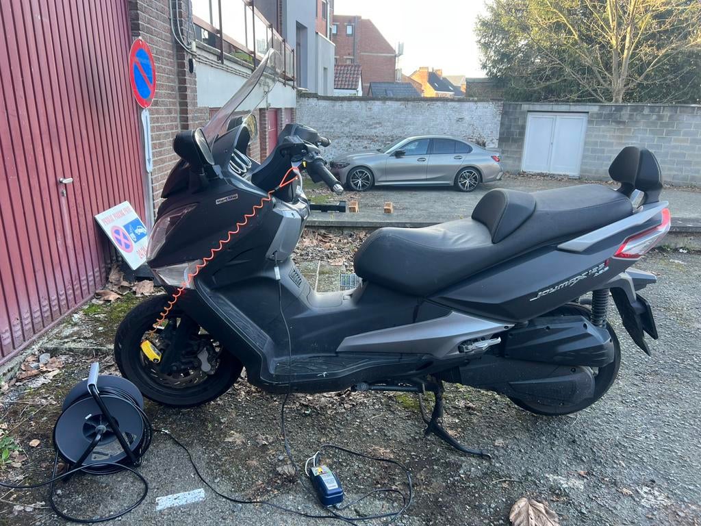 Sym Joymax 125cc - bon etat, Fietsen en Brommers, Ophalen, Gebruikt