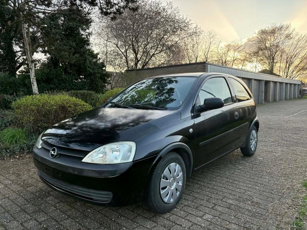 Opel corsa 1.2 met keuring, Auto's, Opel, Voorwielaandrijving, Stof, 4 cilinders, Zwart