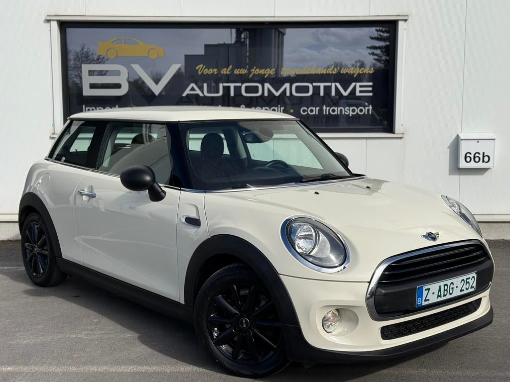 MINI COOPER ONE 1.2 F56 - CARPLAY - AIRCO - ZETELVERWARMING, Auto's, Voorwielaandrijving, 1198 cc, Beige, Bedrijf
