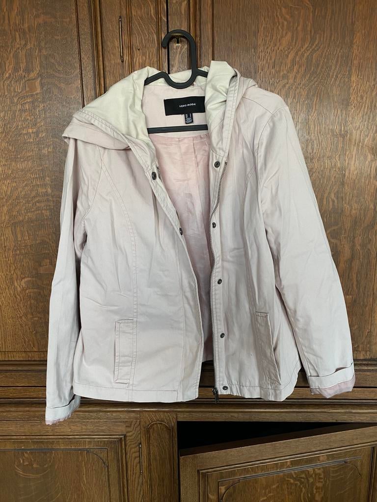 Veste rose pale vero moda, Enlèvement ou Envoi, Comme neuf, Taille 38/40 (M), Rose