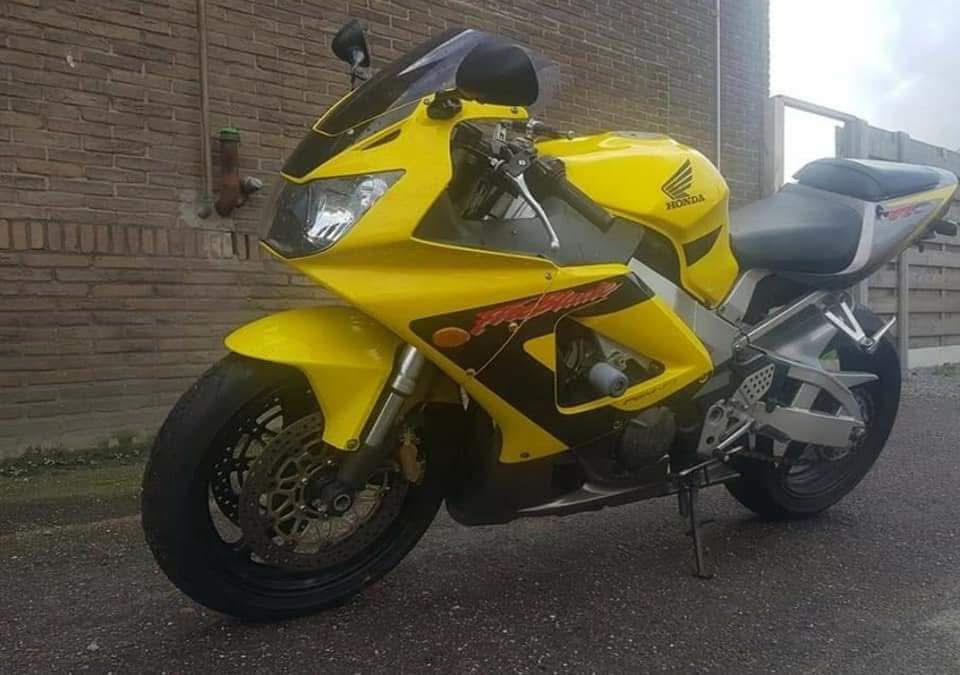Honda cbr 929rr