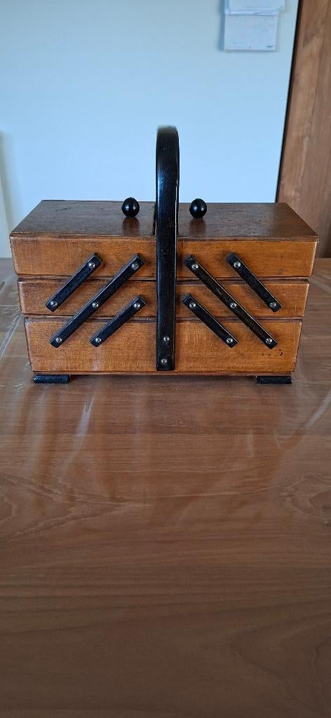 Antiek naaikastje, Antiek en Kunst, Antiek | Meubels | Kasten, Ophalen