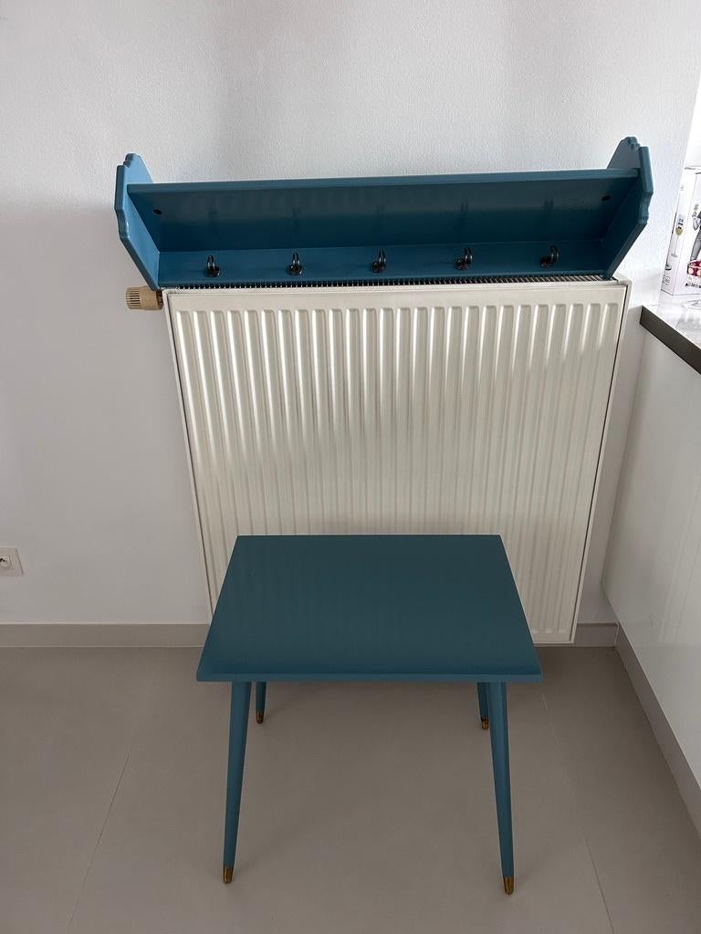 Unieke retro set – kapstok + tafeltje | Geüpcycled, Huis en Inrichting, Zo goed als nieuw, X, Ophalen, Wandkapstok