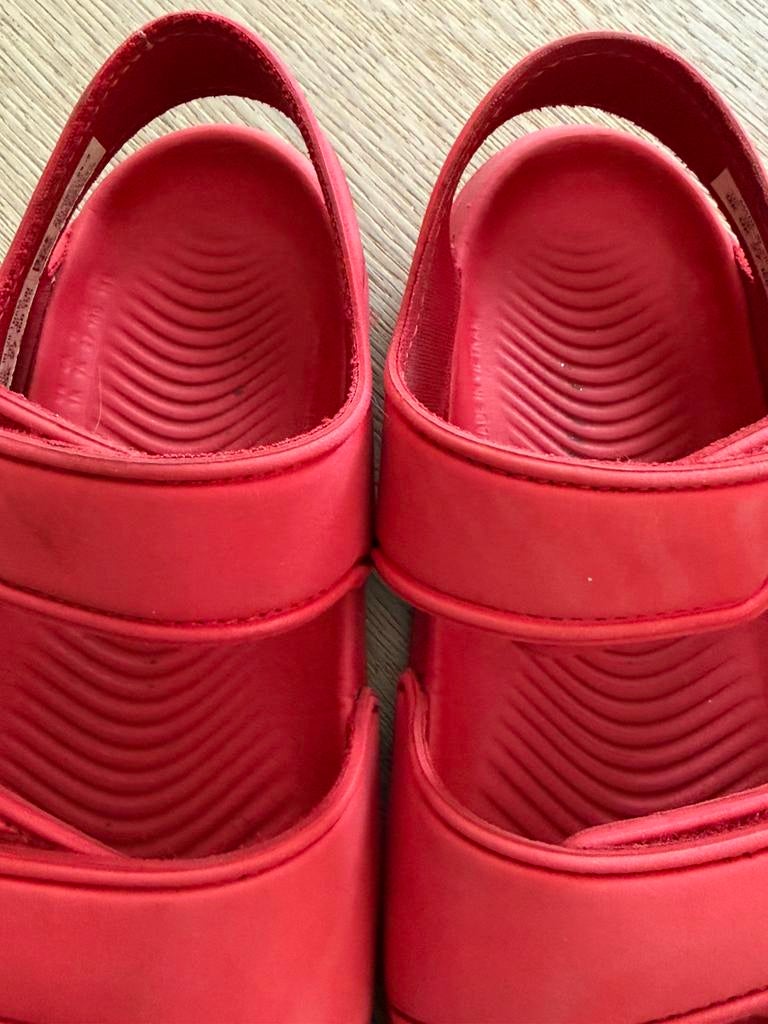 Adidas zomer sandaaltjes (27), Kinderen en Baby's, Ophalen, Jongen of Meisje, Schoenen, Zo goed als nieuw