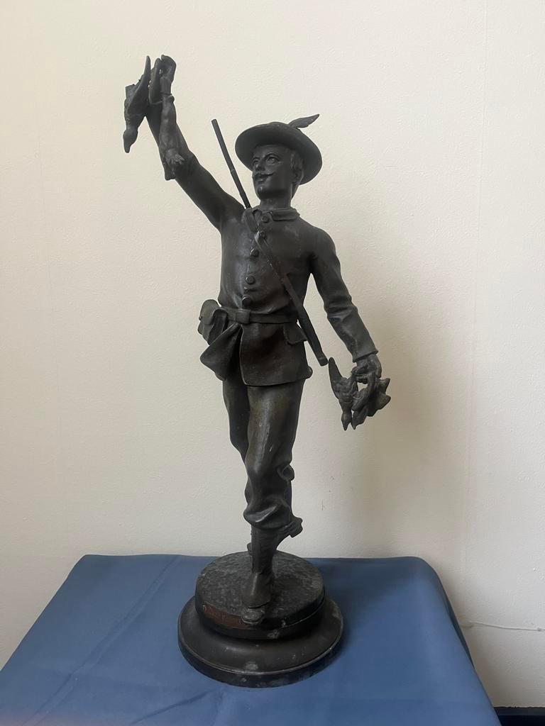 Jager met wild, Antiek en Kunst, Kunst | Beelden en Houtsnijwerken, Ophalen of Verzenden