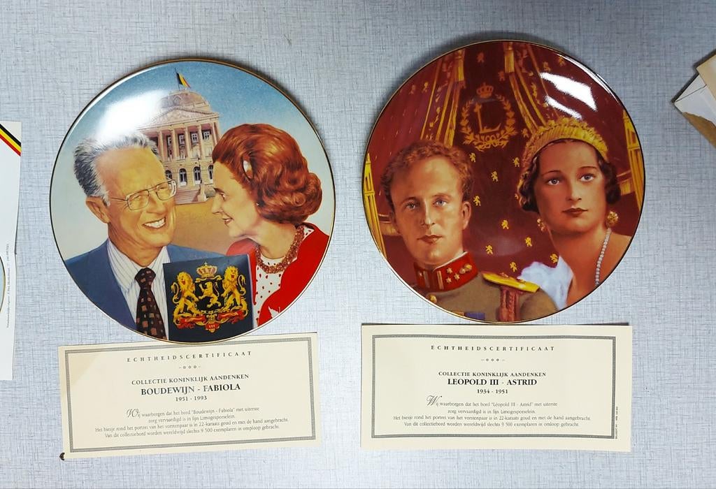 2 assiettes de Couples royaux | Limoges France, Collections, Enlèvement ou Envoi, Comme neuf, Autres types