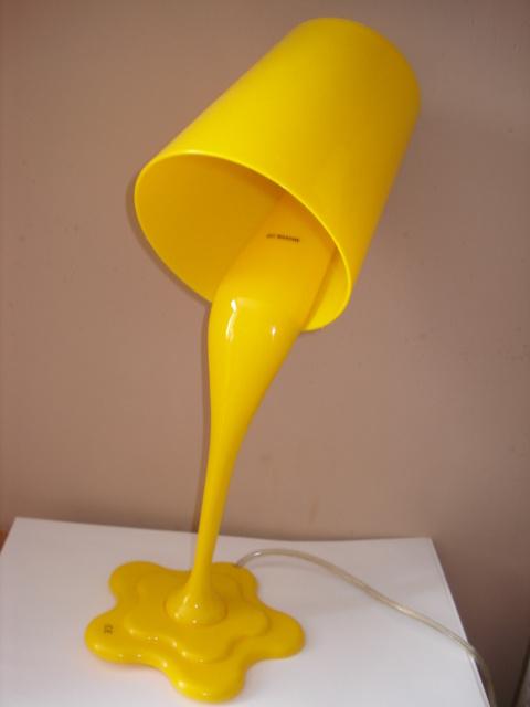 Tafellamp Özcan geel beker met verf E27, Kunststof, Verzenden, Modern grappig, Nieuw