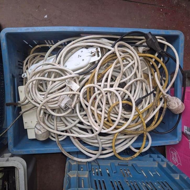 Prise cables électrique