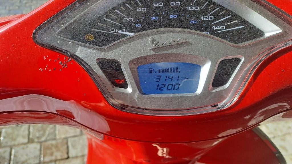 Vespa Primavera, Particulier, 11 kW of minder, 124 cc, 1 cilinder