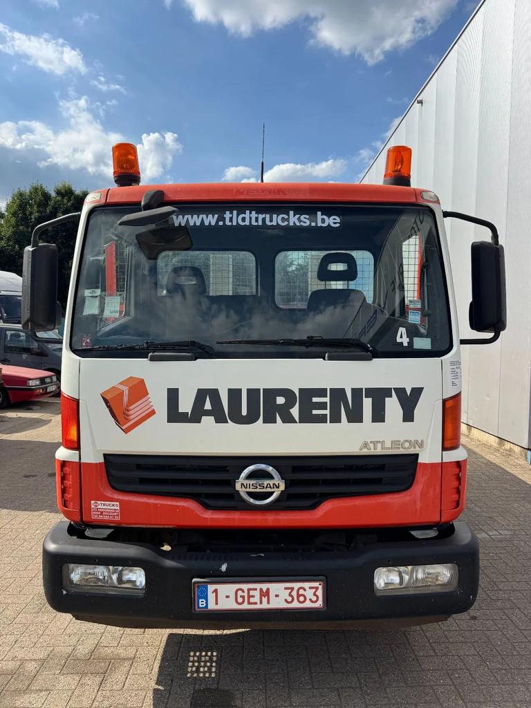 Nissan *80.14-MACHINERY/CARTRANSPORTER (bj 2009), Auto's, Vrachtwagens, Overige merken, Achterwielaandrijving, Overige kleuren