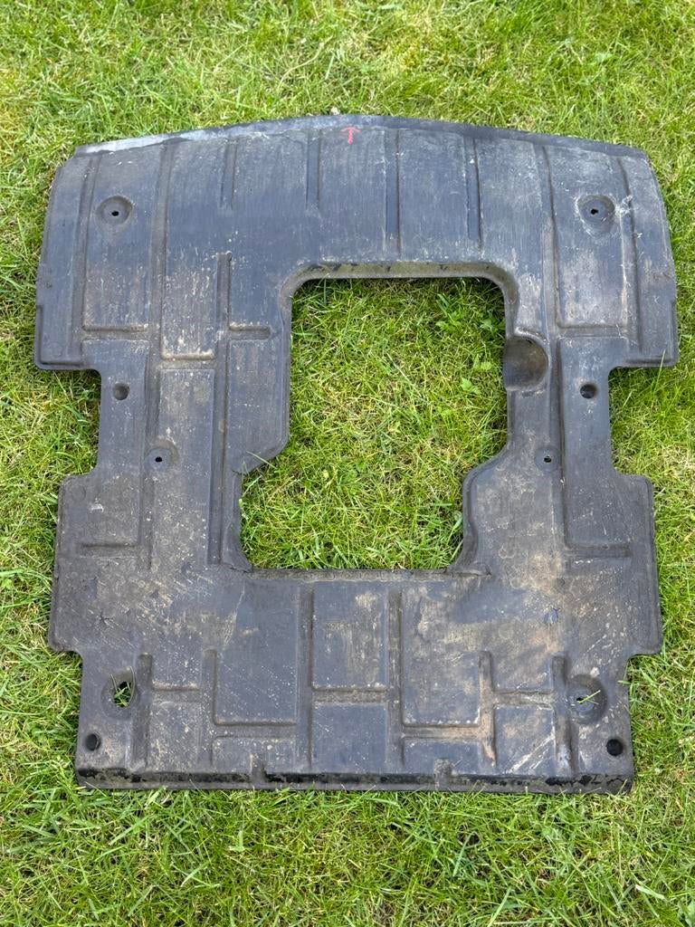 Plaque de protection moteur w201 OEM, Autos : Pièces & Accessoires, Enlèvement, Utilisé, Avant, Mercedes-Benz