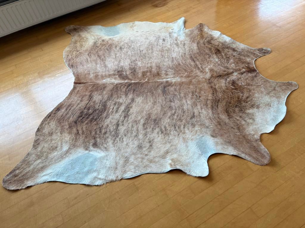 Peau de vache, Maison & Meubles, Enlèvement, Comme neuf, Beige