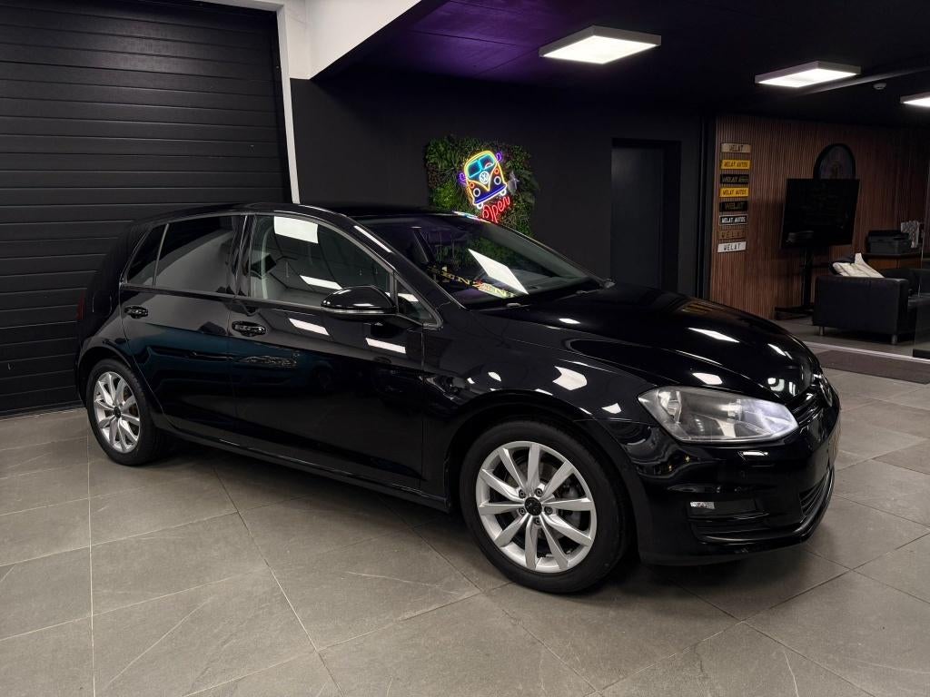 VW GOLF 1.2 TURBO BENZINE/2014/TOPSTAAT, Auto's, Bluetooth, Euro 5, Zwart, Bedrijf