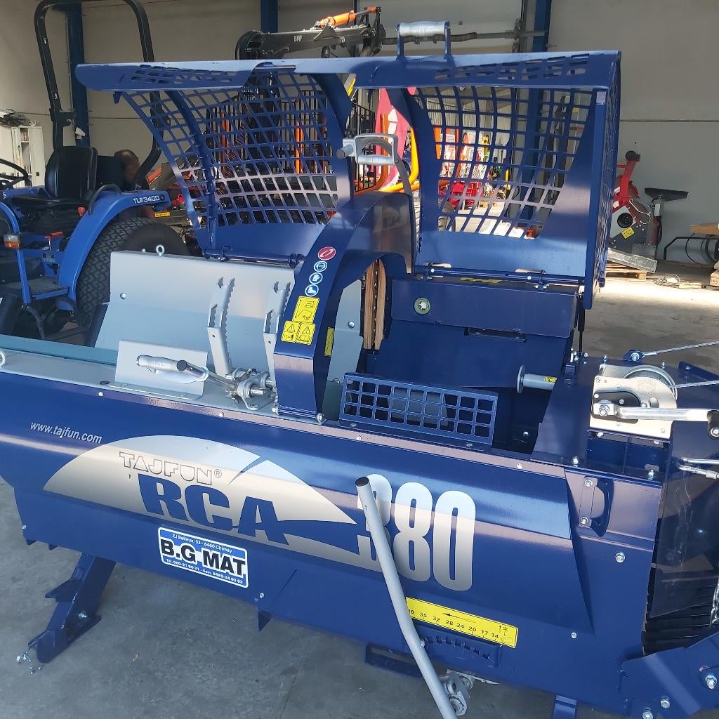 combiné pour le bois de chauffage TAJFUN RCA 380, Enlèvement