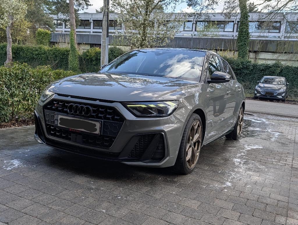 Audi A1 SPORTBACK EDITION ONE / 40 TFSI / Full S line, Auto's, A1, 1984 cc, Leder en Stof, 5 deurs