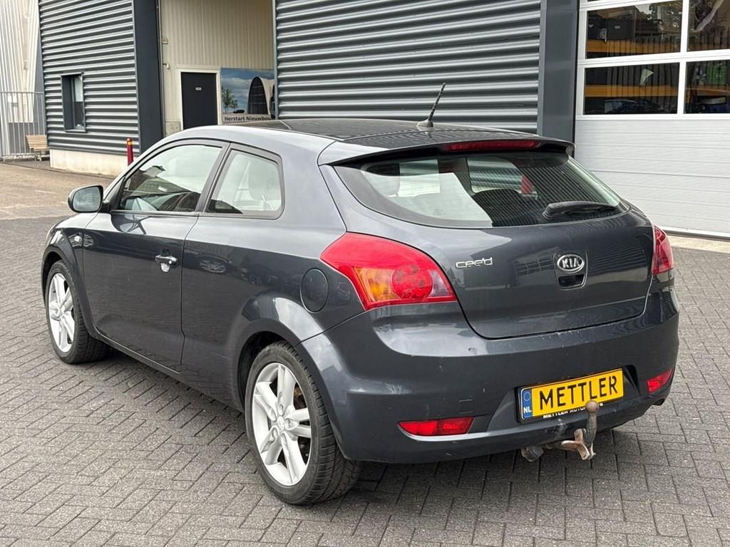 Kia Pro_cee'd 1.4 CVVT X-tra Trekhaak, Airco, Voorwielaandrijving, Euro 5, Gebruikt, 4 cilinders