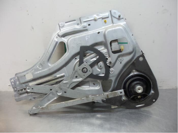 Ruitmechaniek 4Deurs rechts-voor van een Kia Sportage (Sport, -, -, Ophalen of Verzenden, -