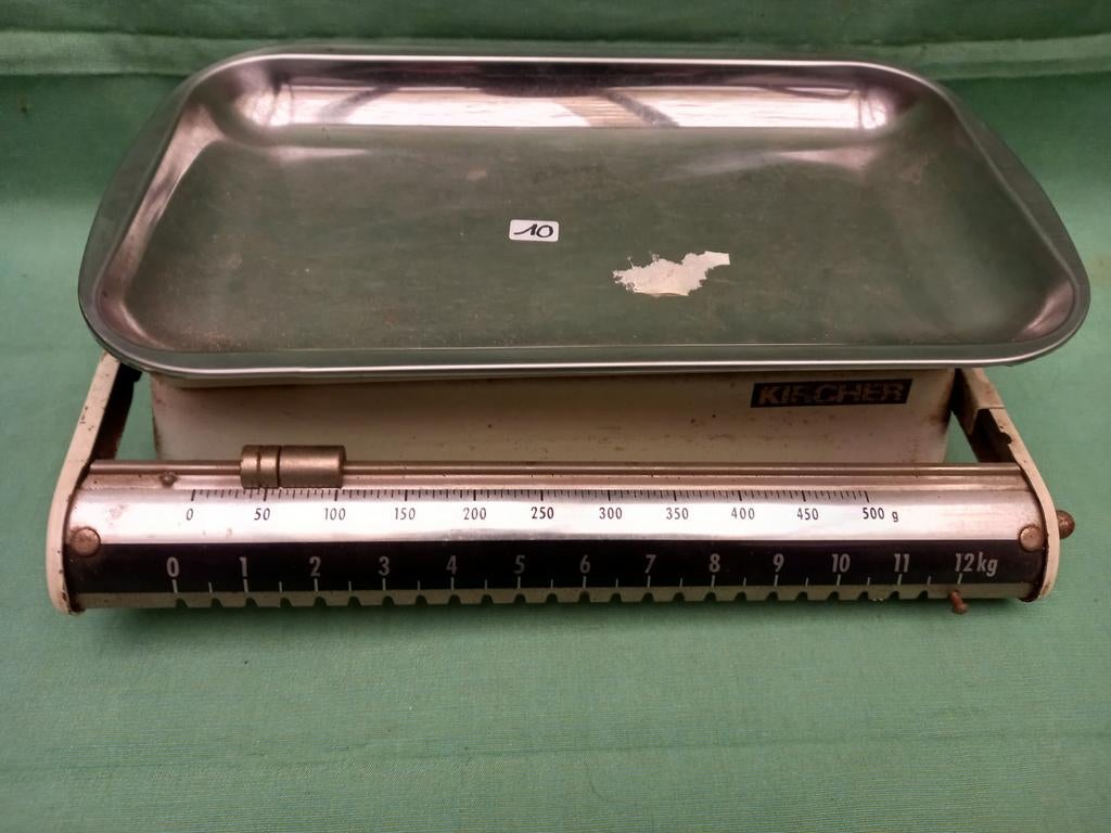 Antieke weegschaal, Ophalen