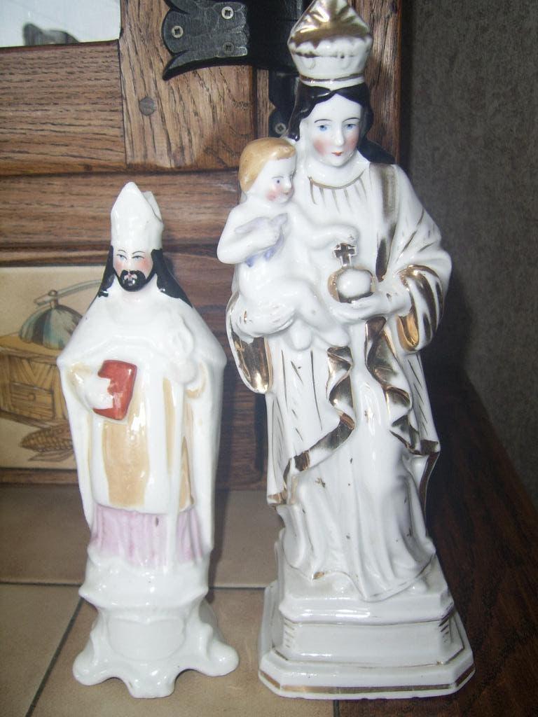 plusieurs statuettes religieuses, Enlèvement ou Envoi