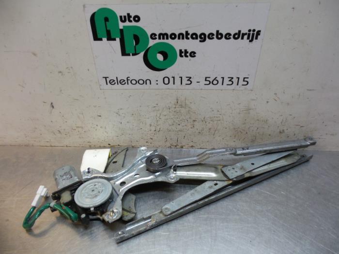 Ruitmechaniek 2Deurs rechts-voor van een Toyota Corolla (Cor, Auto-onderdelen, Ruiten en Toebehoren, Toyota, Gebruikt, 3 maanden garantie