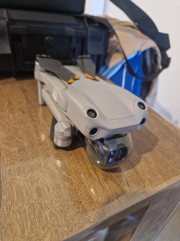 DJI AIR 2S fly more combo met smart controller en koffer, TV, Hi-fi & Vidéo, Drones, Drone avec caméra, 250 à 900 g, Qualité supérieure