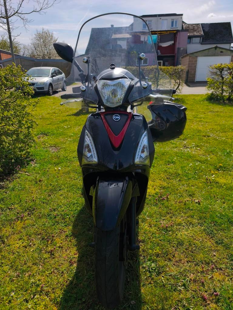 Symphony ST 125CC, Fietsen en Brommers, Brommers | Toebehoren, Helm, Ophalen of Verzenden