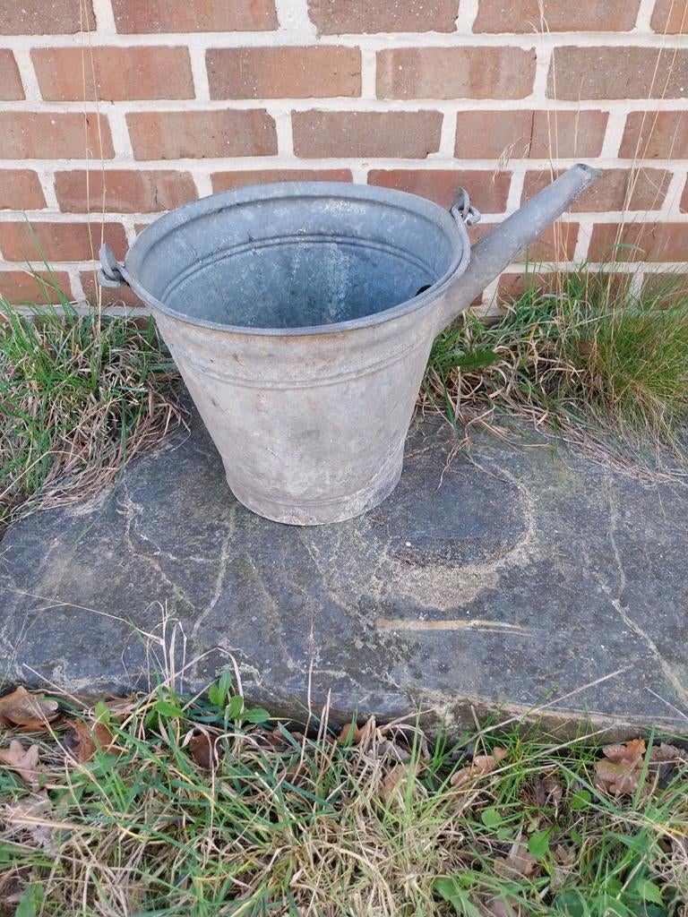 Ijzeren gieter, Ophalen