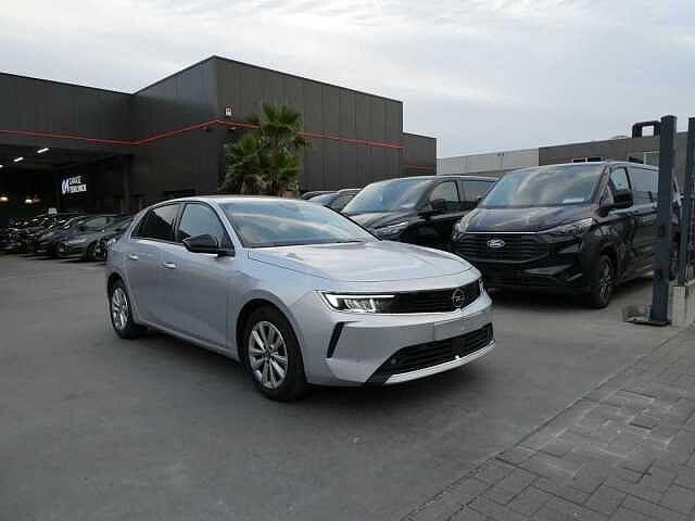 Opel Astra 1.2 i benzine 110pk Business Camera '23 48000km, Euro 6, Bedrijf, 108 pk, 79 kW