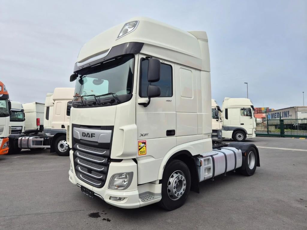 DAF XF 480 FT SUPER SPACE CAB (bj 2021), Auto's, Vrachtwagens, Automaat, Achterwielaandrijving, Euro 6, Traction-control