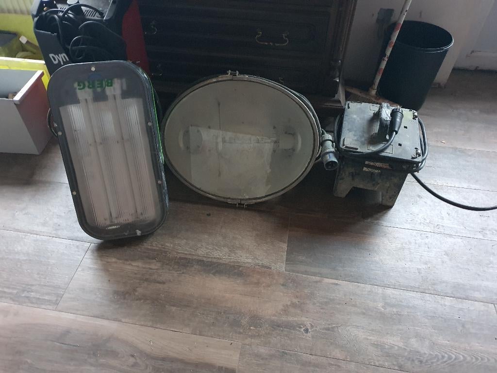 lot Grote Bouwlamp de twee grootste armaturen zijn 1000Watt., Ophalen, Gebruikt, Met statief, Lamp met armatuur