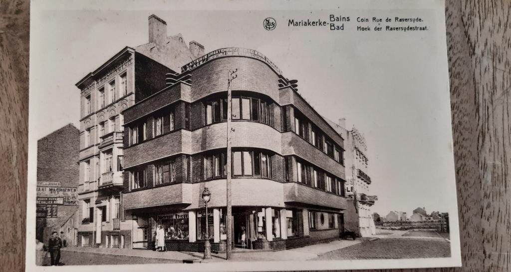 OSTENDE MARIAKERKE, LA RUE RAVERSYDE, Ostende, Enlèvement