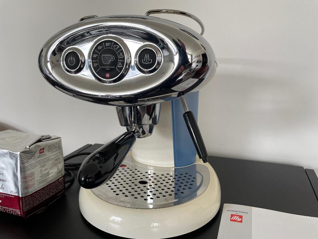 Illy machine espresso à capsules Illy, Elektronische apparatuur, Ophalen, Koffiepads en cups, Gebruikt, Espresso apparaat