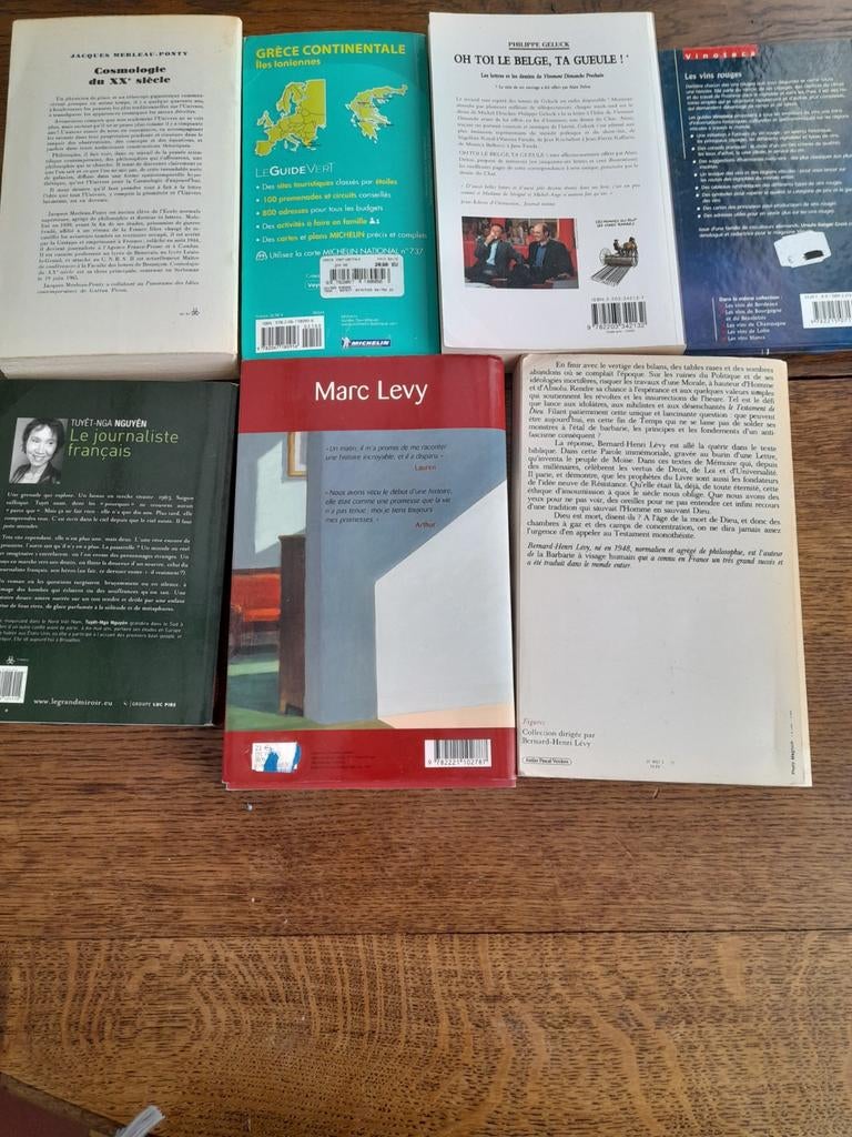Lot de 7 livres en bon état, Boeken, Luisterboeken