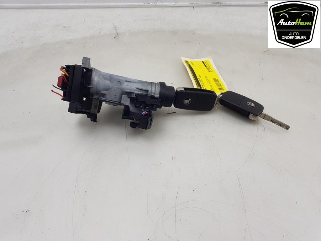 CONTACTSLOT + SLEUTEL Skoda Citigo (|1K0905851D|), Auto-onderdelen, Gebruikt, Skoda