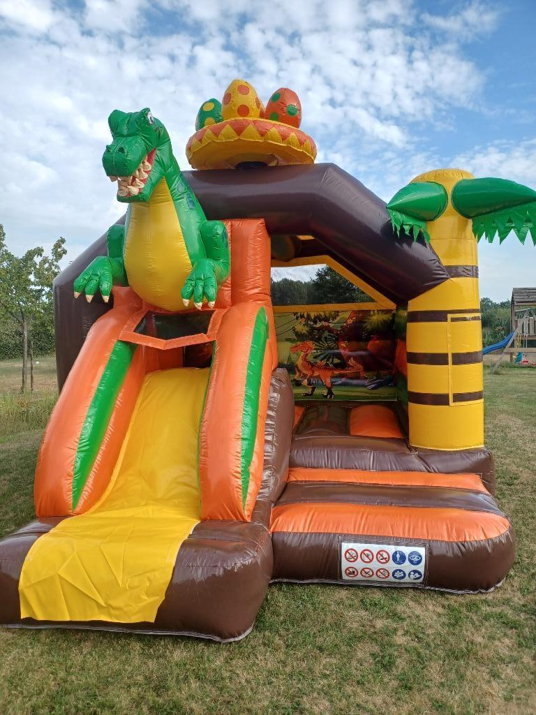 Springkasteel Dino te huur 80€/dag ; 120€/weekend, Ophalen of Verzenden, Nieuw