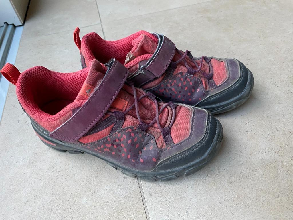 Quecha lage wandelschoen met klittenband paars MH120 maat 33, Ophalen of Verzenden, Gebruikt, Schoenen