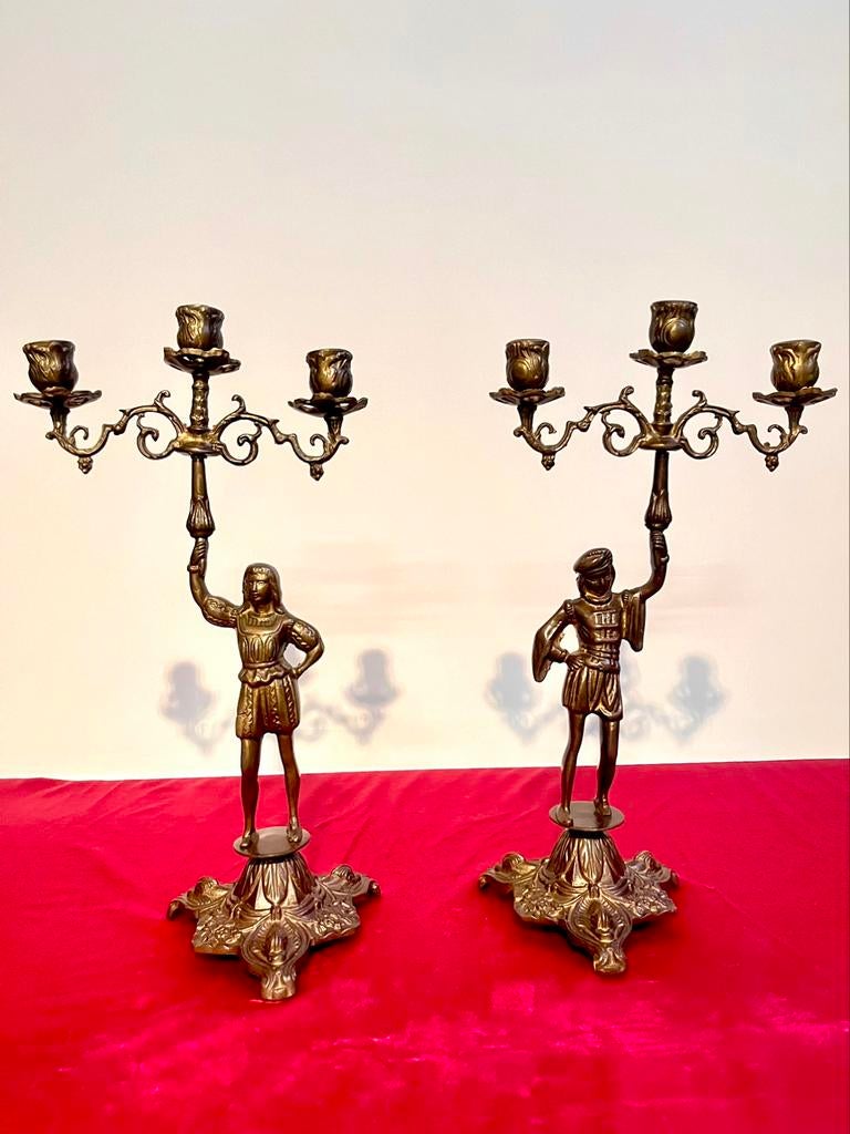 Twee antieke bronzen kandelaars , empire stijl, Enlèvement