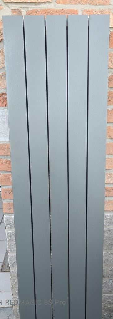 Radiateur thermrad alustyle 1800*400*95, Bricolage & Construction, Chauffage & Radiateurs, Moins de 60 cm, Enlèvement, 80 cm ou plus
