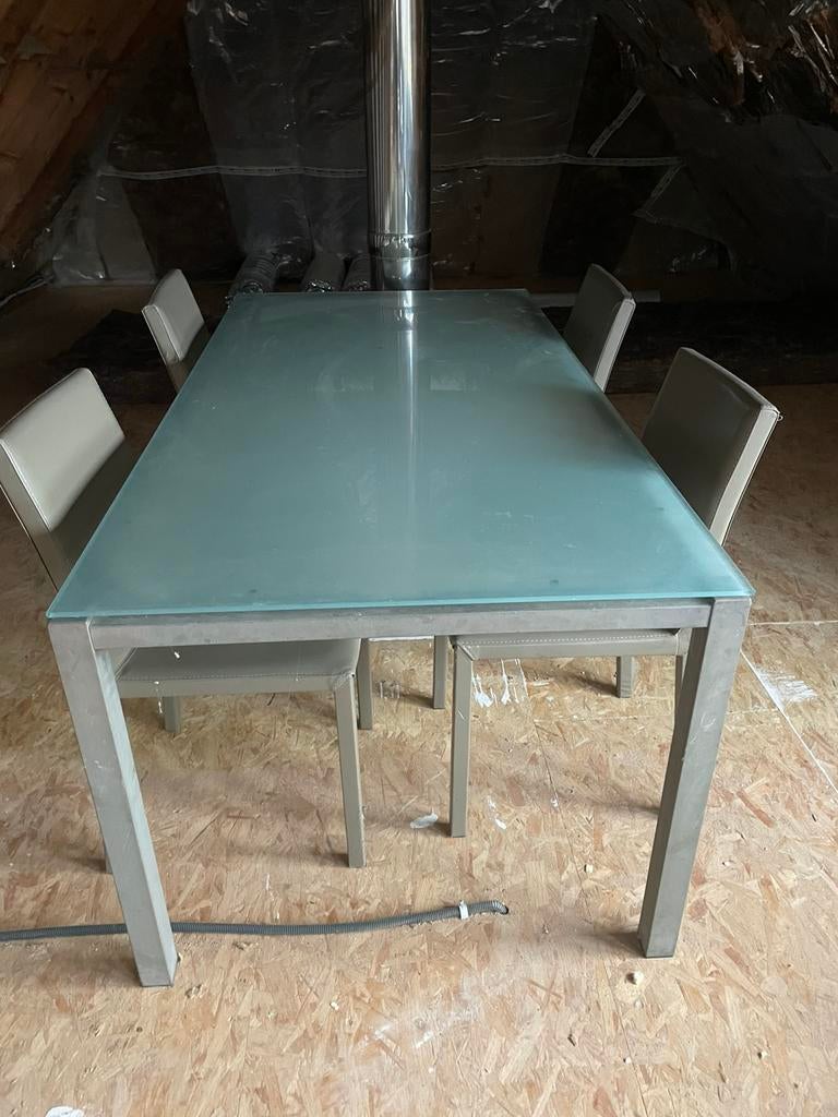 Tafel met 4 lederen stoelen, Tuin en Terras, Tuinsets en Loungesets, Ophalen, Gebruikt