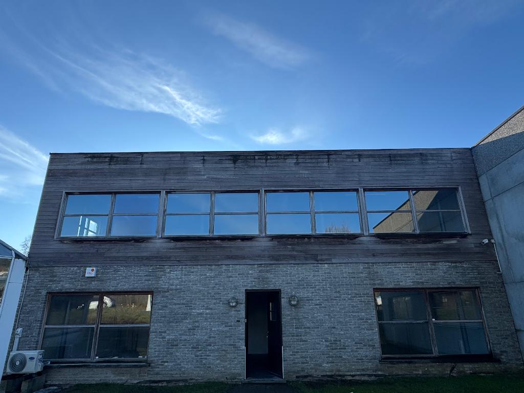 Bureaux 256m2 + 2 parkings à louer - 1440 Braine, Immo, Appartements & Studios à louer, Province du Brabant wallon, 50 m² ou plus